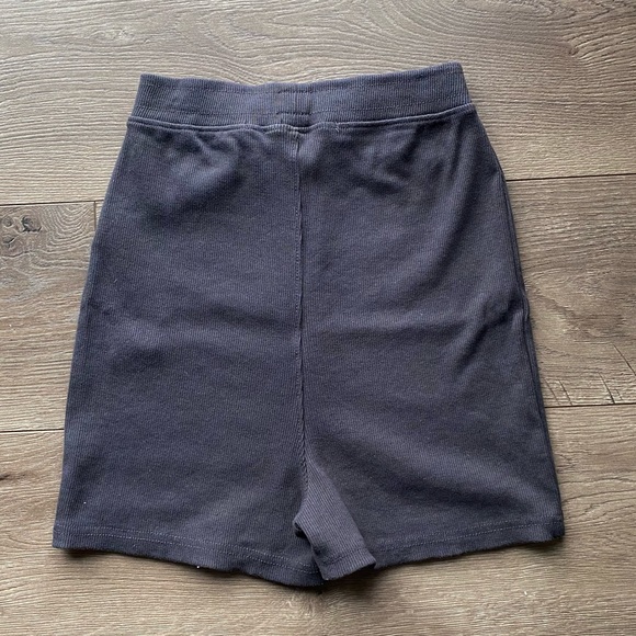 MISSGUIDED X PLAYBOY ribbed high waisted shorts - Picture 5 of 6